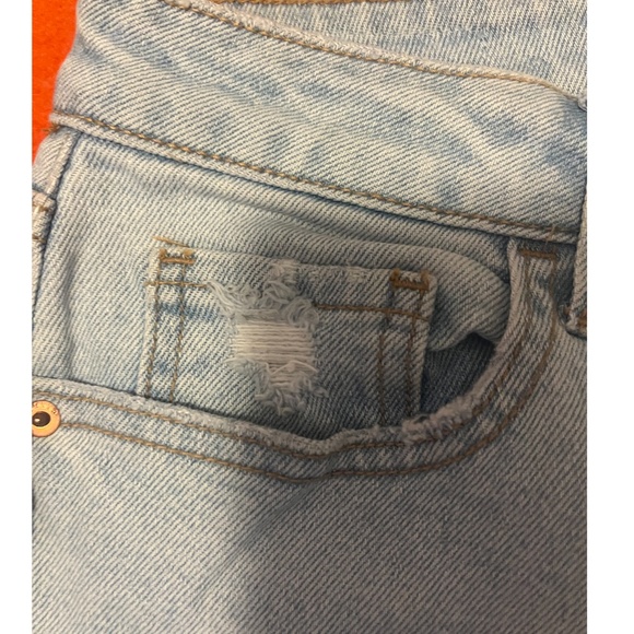 Cello (sold by Simons) light denim and white dip-dyed straight jeans NWT - Picture 5 of 9